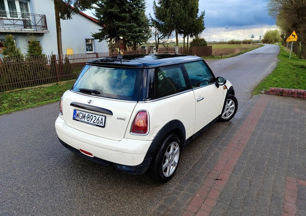 MINI ONE cena 11999 przebieg: 110000, rok produkcji 2010 z Włocławek małe 29